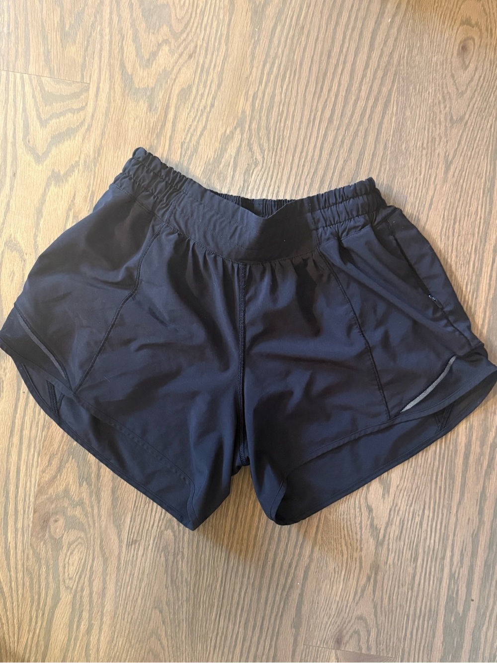 Lululemon Black Women's Athletic Running Shorts - sz 4
